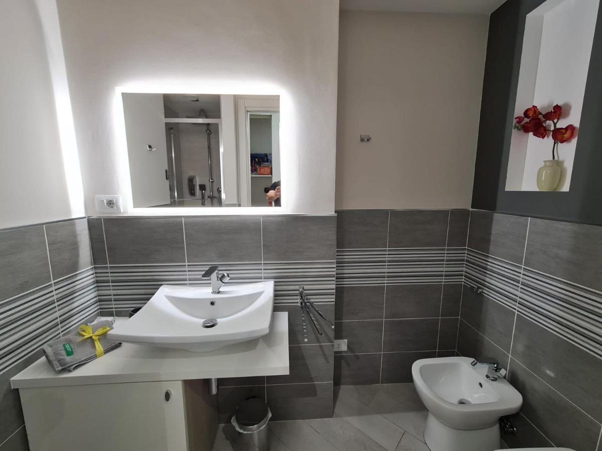 Suite Villa Laura Болонья Экстерьер фото